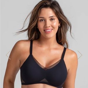 Honey love cross over bra in black